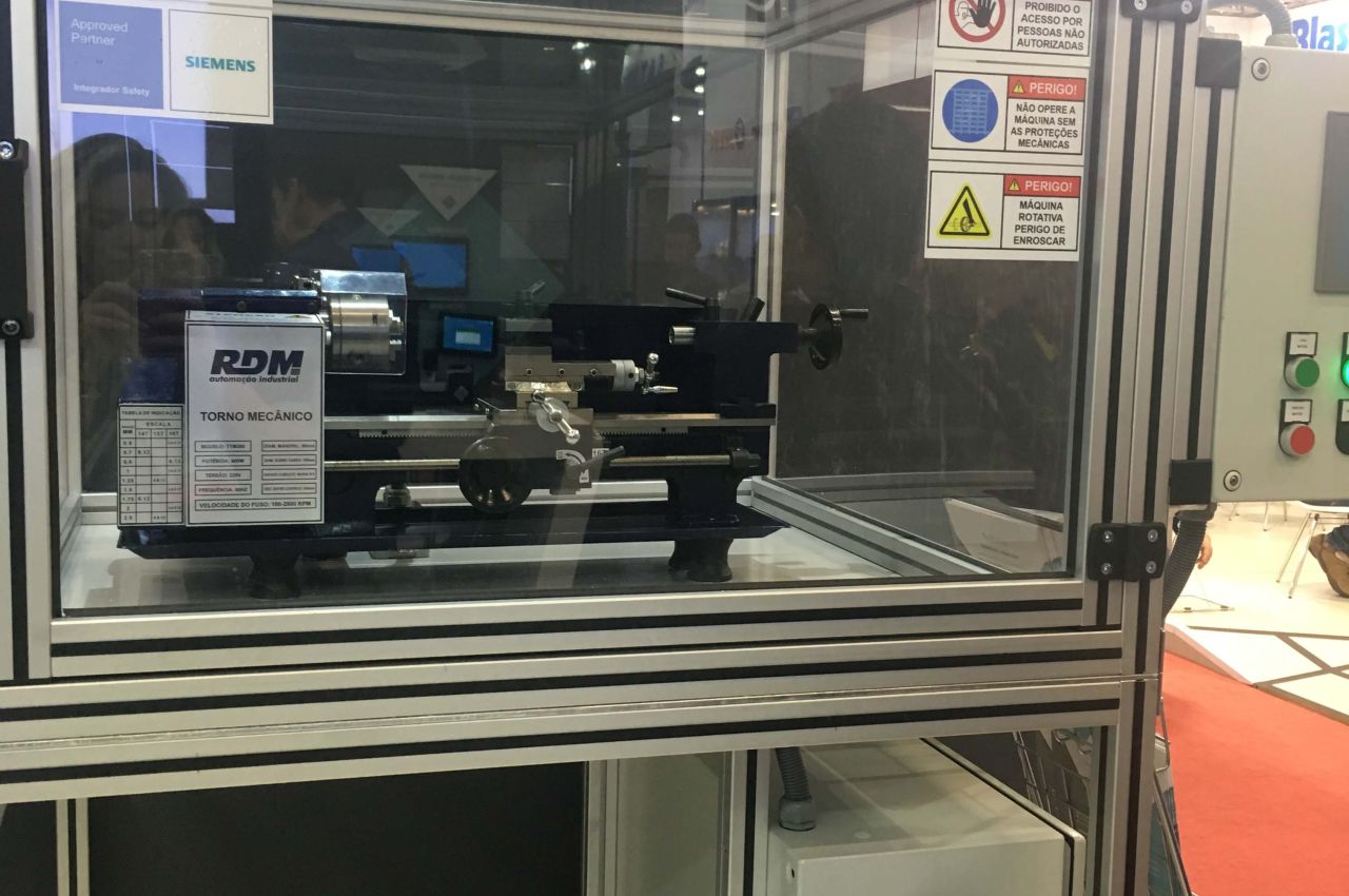 maquina-rdm-com-grv-iot-na-feimec